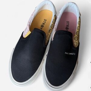 STRAYE Fake Smile Slip-On Sneakers